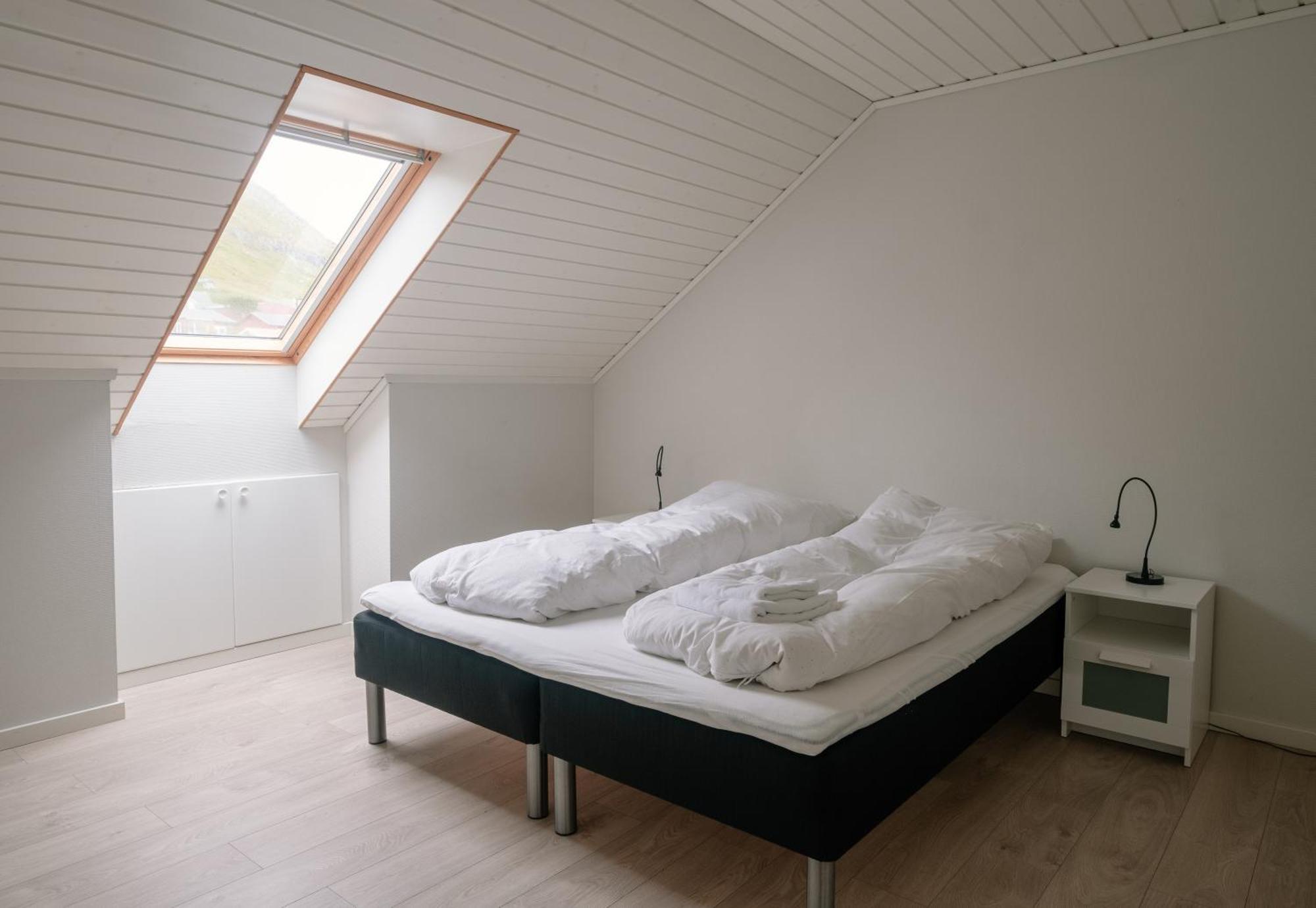 Spacious City Center Home By The Sea Klaksvík Eksteriør bilde